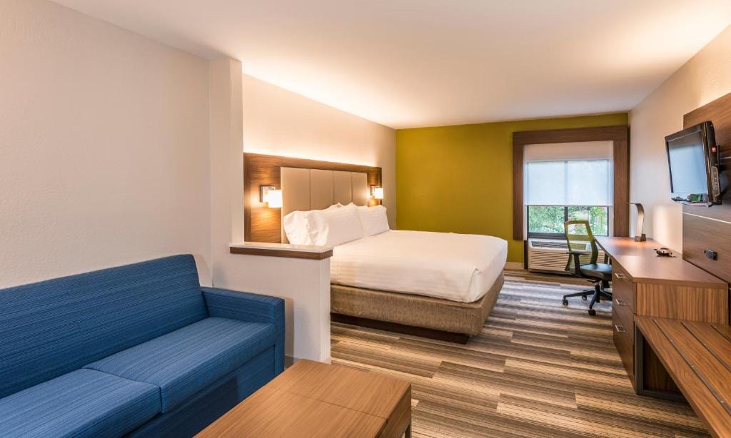Holiday Inn Express Hotel & Suites Jacksonville-South by IHG — 5