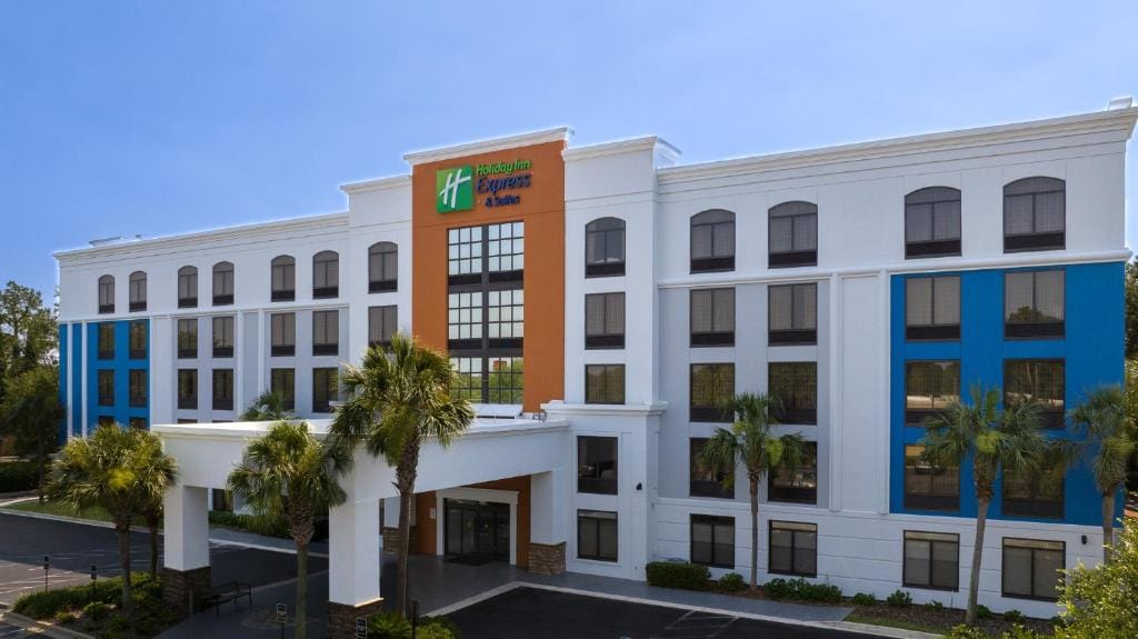 Holiday Inn Express & Suites Jacksonville South East - Medical Center Area by IHG — 3