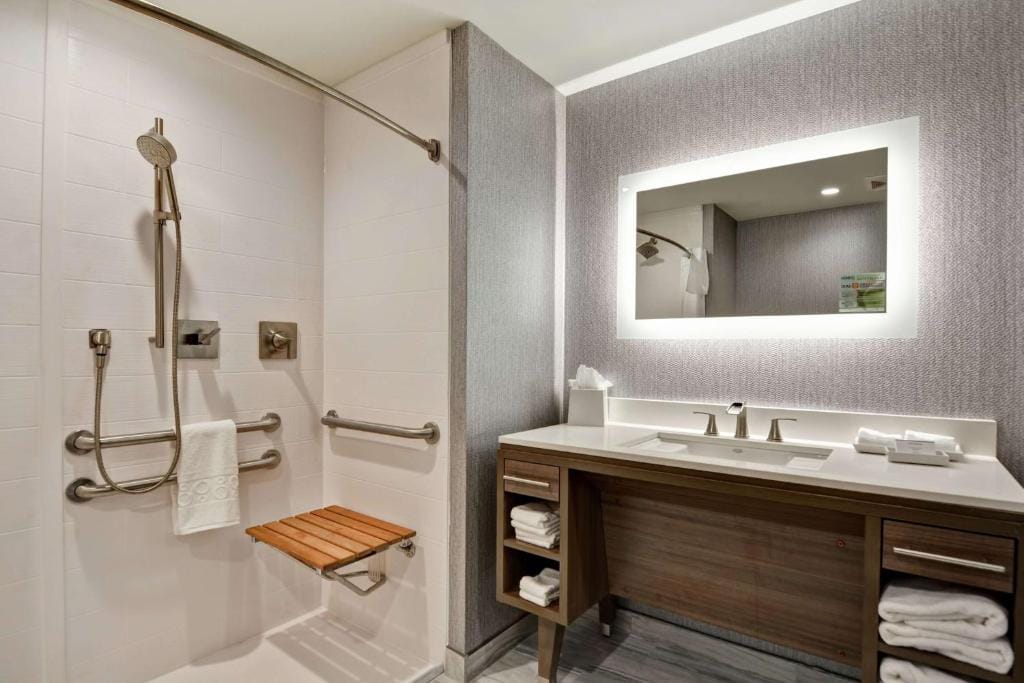 Home2 Suites By Hilton Jacksonville South St Johns Town Ctr — 3