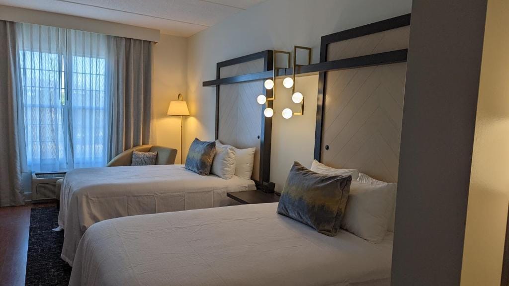 Hotel Indigo Jacksonville-Deerwood Park by IHG — 5