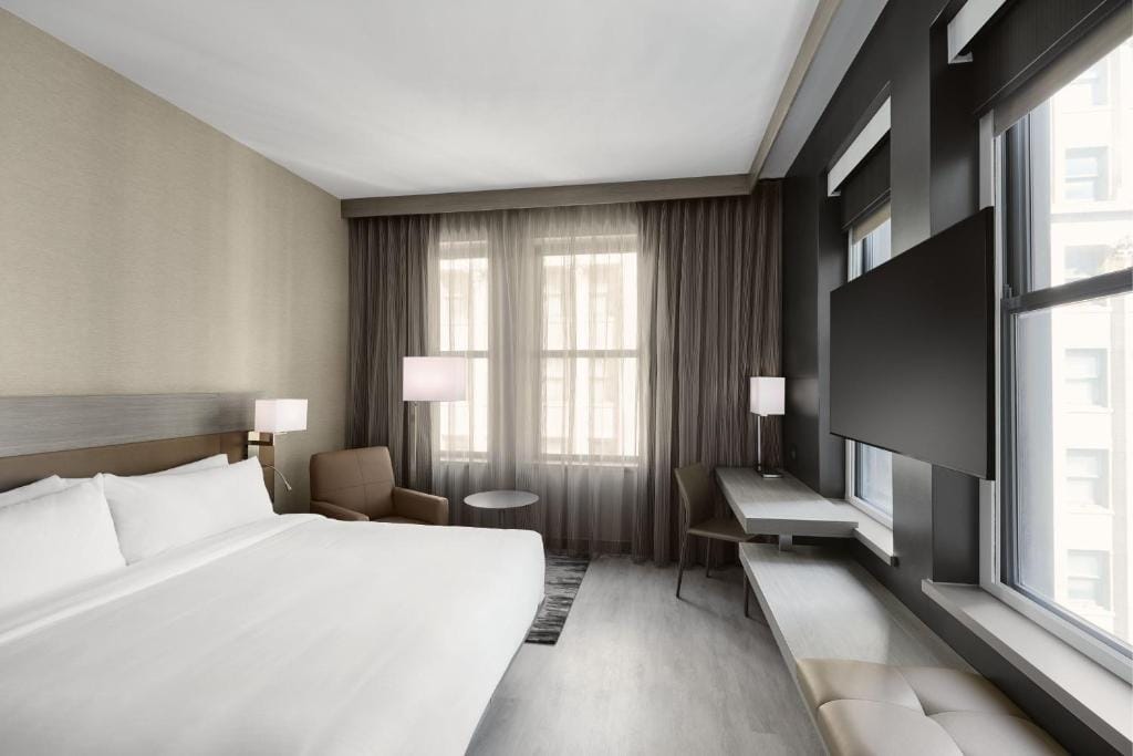 AC Hotel by Marriott Kansas City Downtown — 2