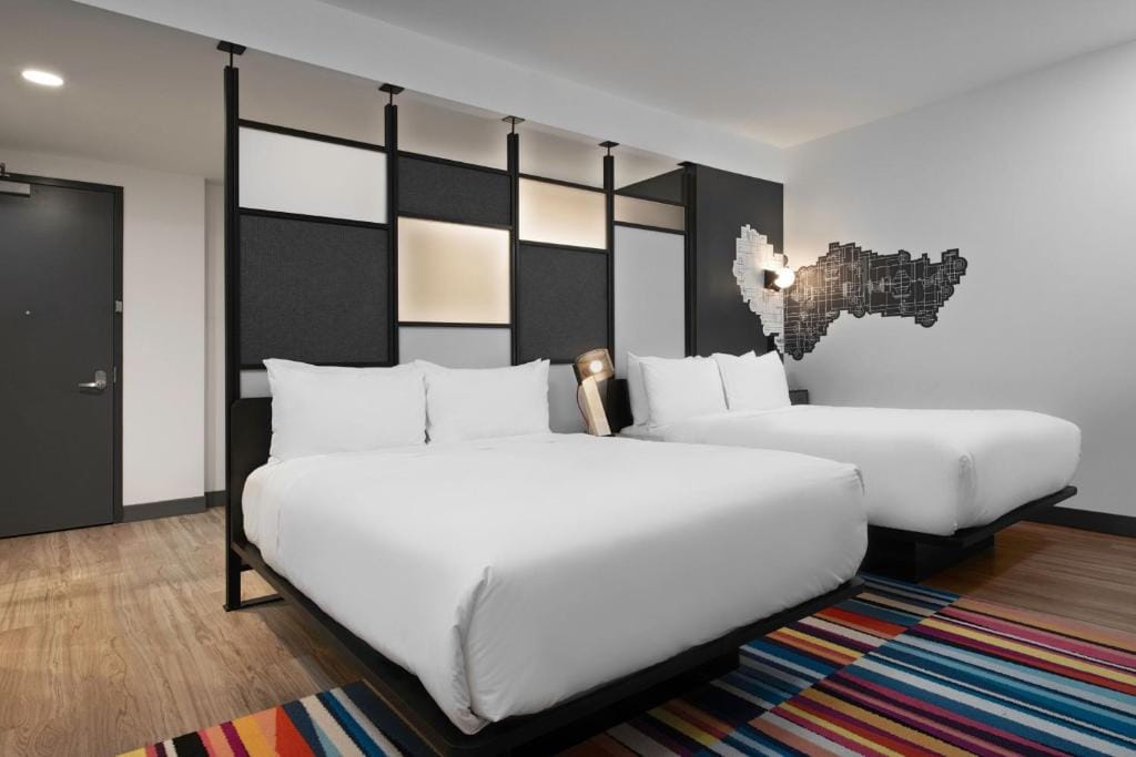 Aloft by Marriott Kansas City Country Club Plaza — 2