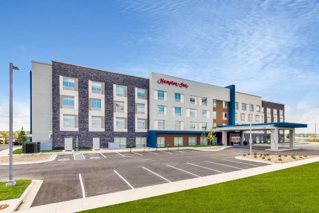 Hampton Inn Kansas City Southeast, Mo — 1