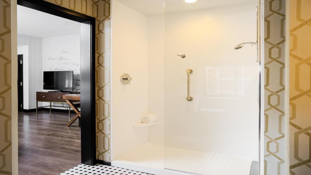 Hotel Indigo - Kansas City Downtown by IHG — 3
