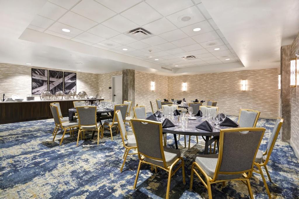 Hotel Indigo Kansas City - The Crossroads by IHG — 4