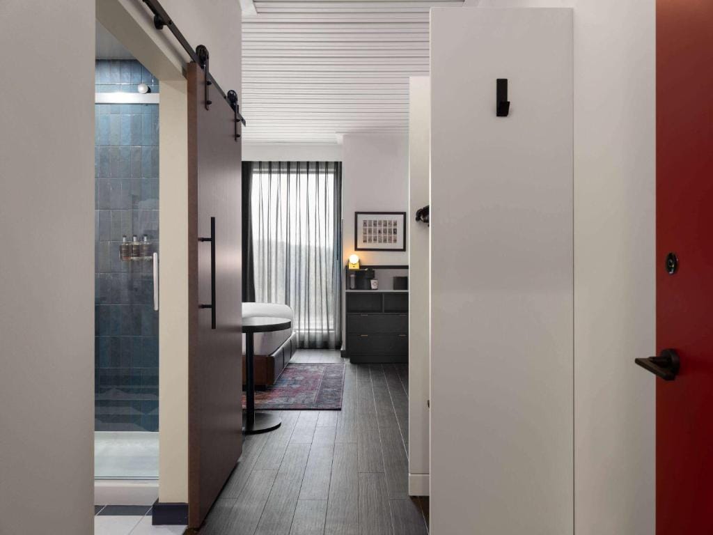Origin Kansas City Riverfront, a Wyndham Hotel — 3