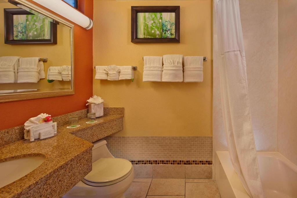 Courtyard by Marriott Key West Waterfront — 3