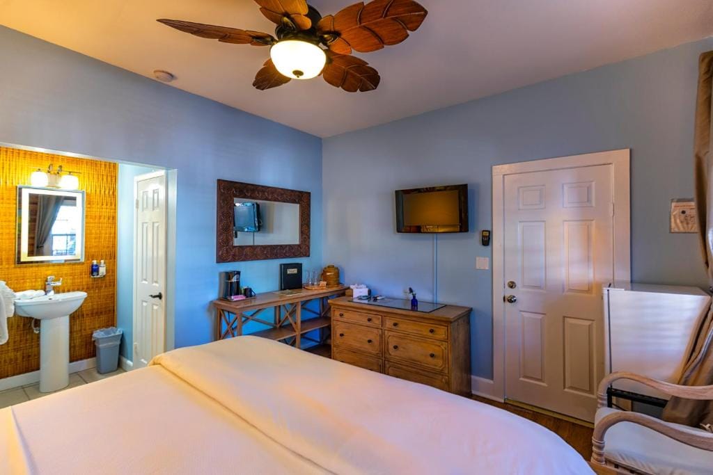 Seascape Tropical Inn — 5