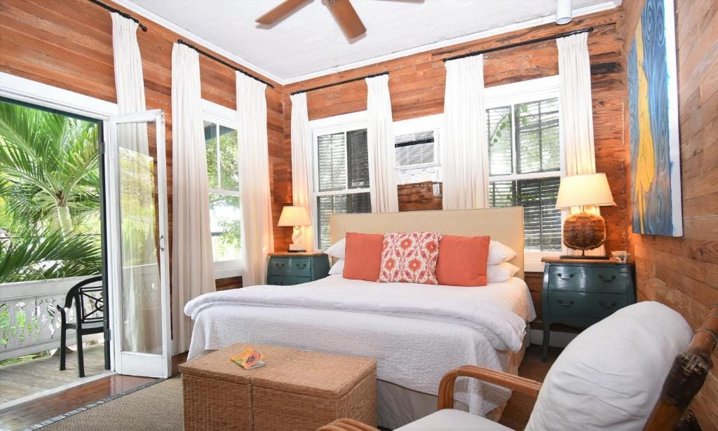 Simonton Court Historic Inn & Cottages — 2