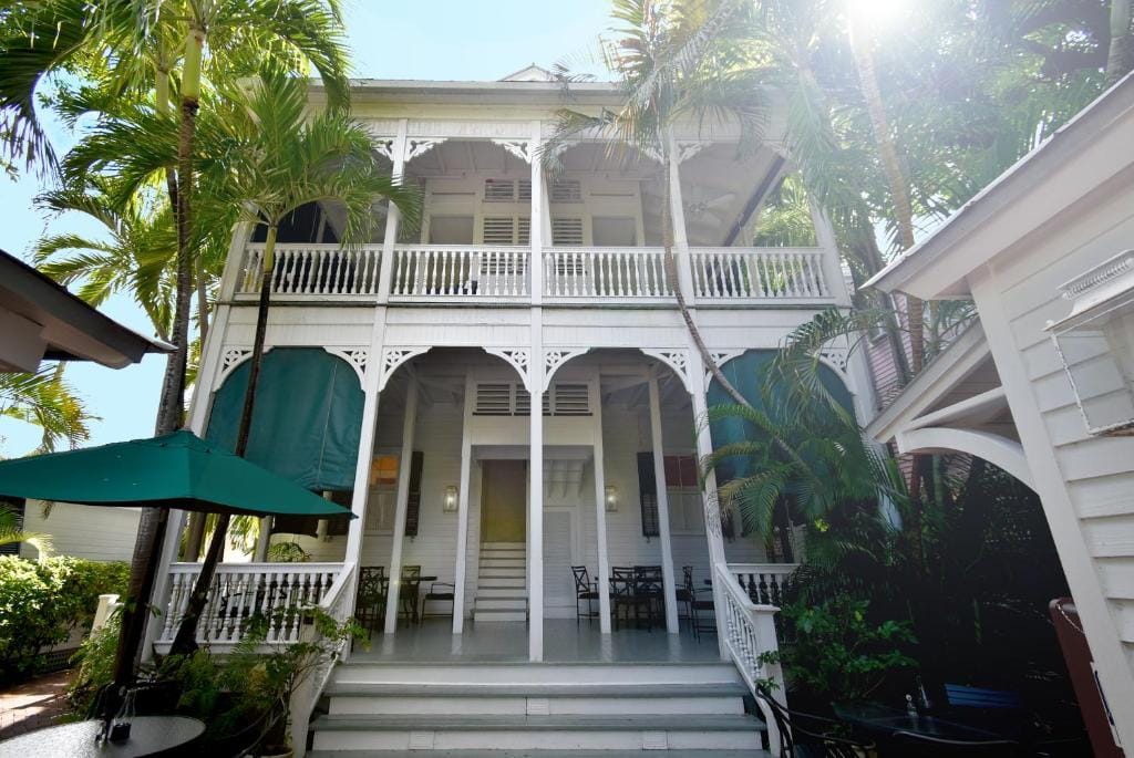 Simonton Court Historic Inn & Cottages — 4