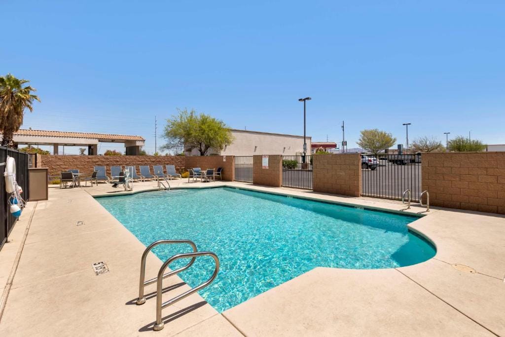 Best Western Plus Henderson Hotel — 4