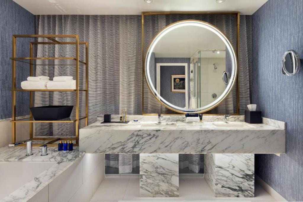 Fontainebleau Las Vegas, MICHELIN Key Award Hotel — 5