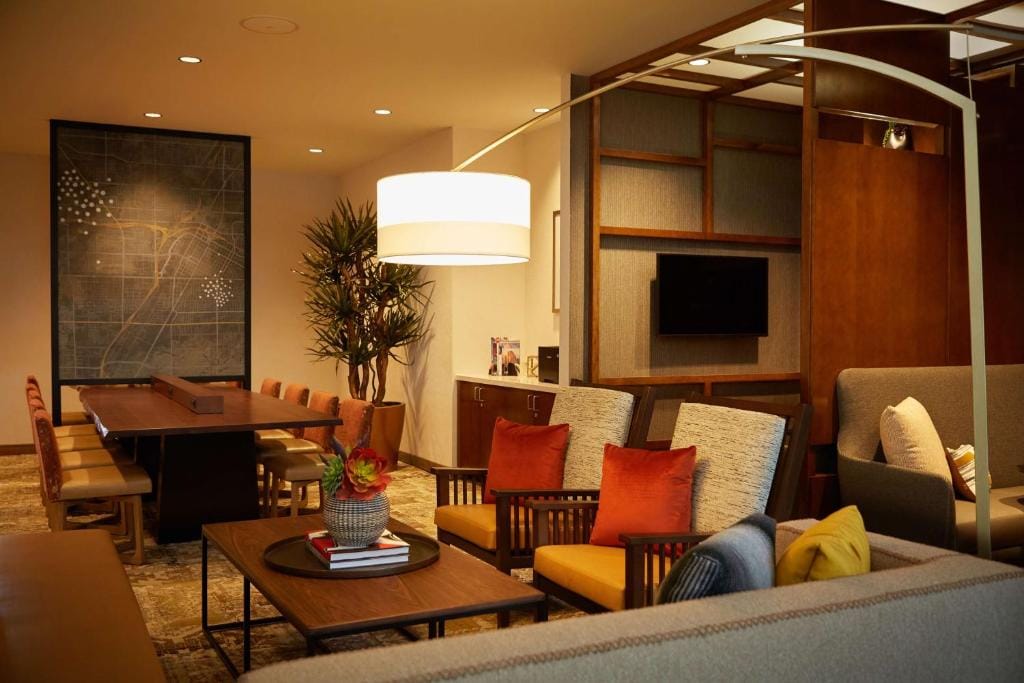 Hyatt Place Las Vegas at Silverton Village — 5
