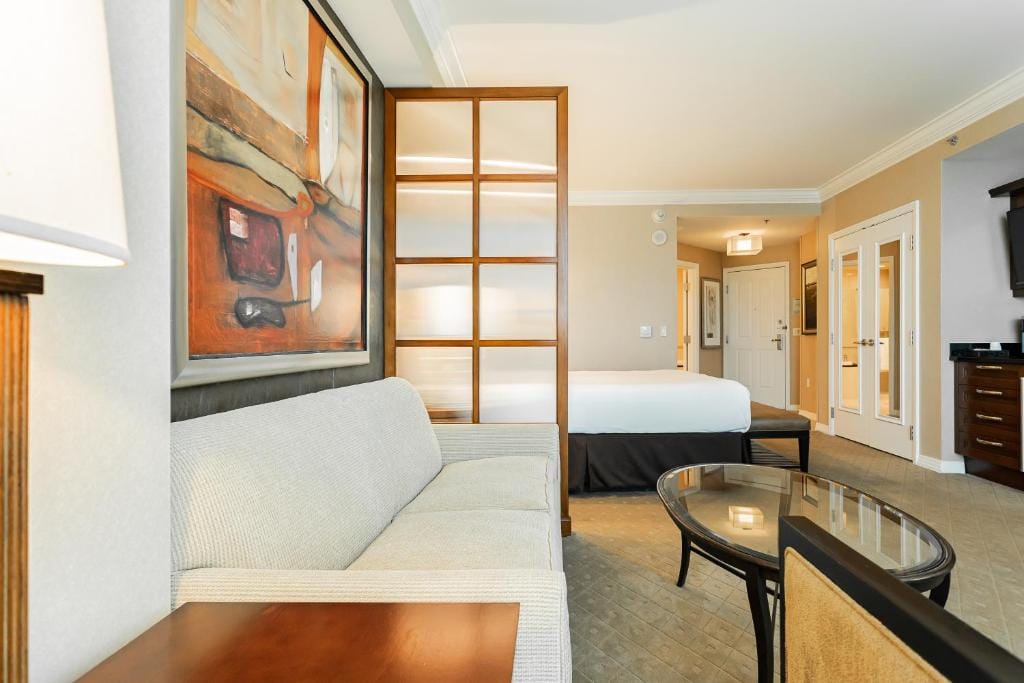 MGM Signature, Centrally Located, Strip Views NO RESORT FEE — 4