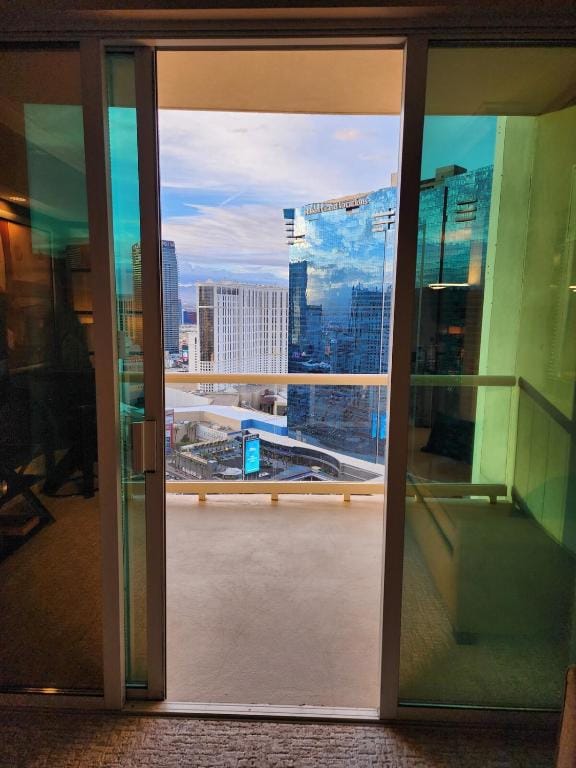 Penthouse Studio Suite at the Signature MGM — 4