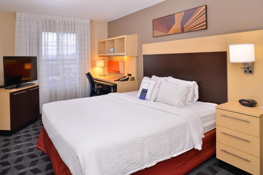 TownePlace Suites by Marriott Las Vegas Henderson — 2