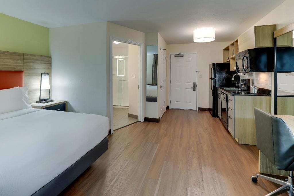 Candlewood Suites Lexington by IHG — 2