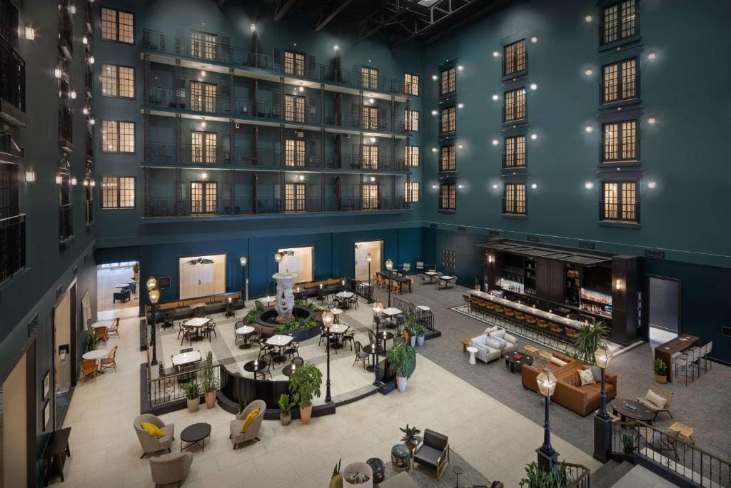 DoubleTree Suites by Hilton Lexington — 4