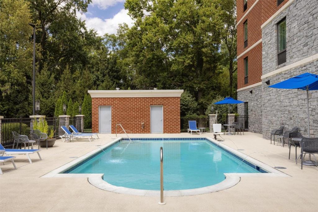 Hampton Inn Lexington Medical Center, KY — 4