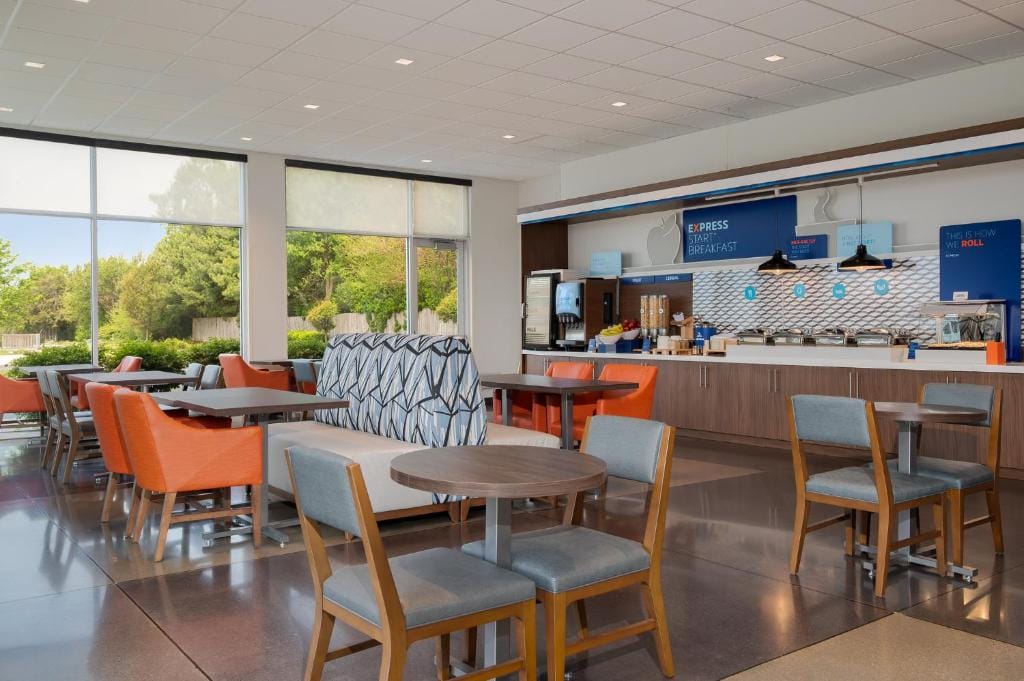 Holiday Inn Express Lexington - Horse Park Area by IHG — 4