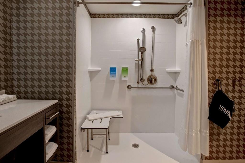 Home2 Suites By Hilton Lexington Hamburg — 3