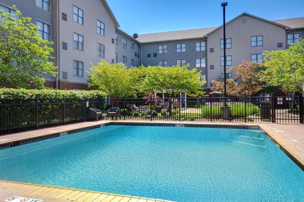 Homewood Suites by Hilton Lexington-Hamburg — 4