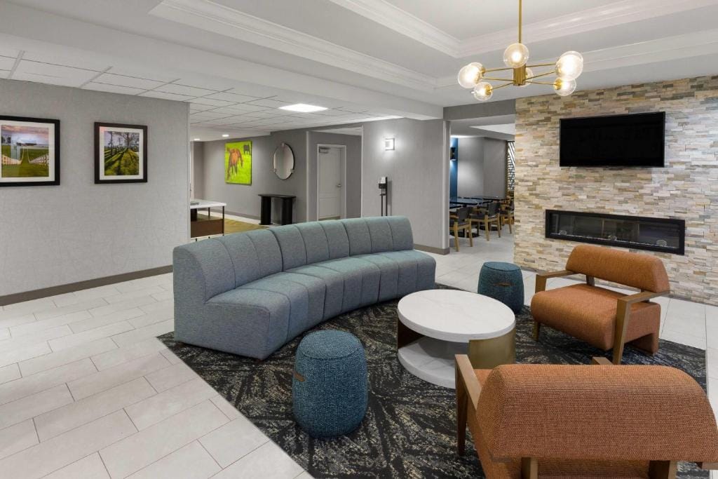 La Quinta by Wyndham Lexington South / Hamburg — 4