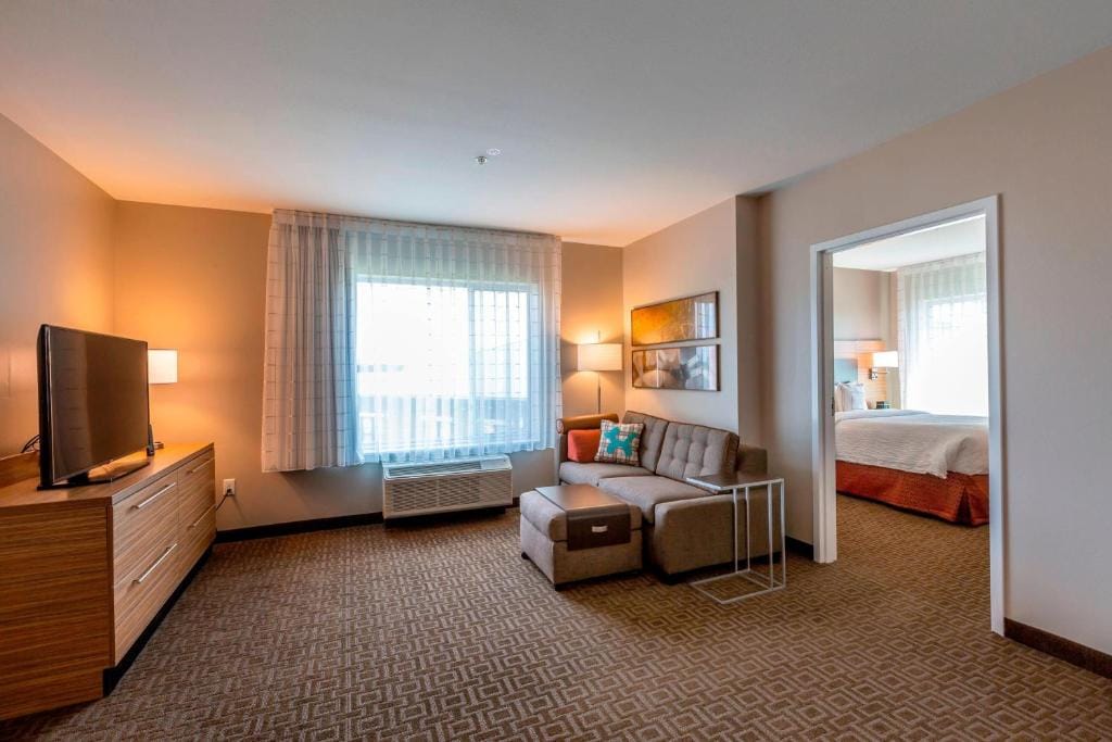 TownePlace Suites by Marriott Lexington Keeneland/Airport — 2