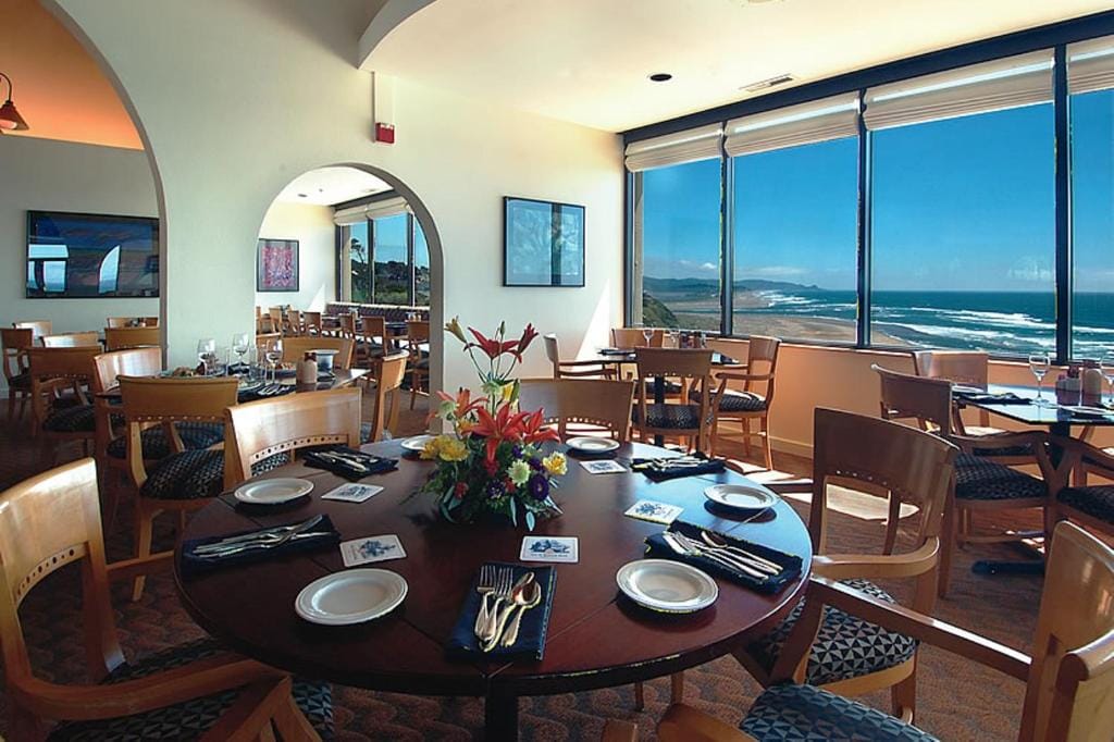 Inn at Spanish Head Resort Hotel — 4