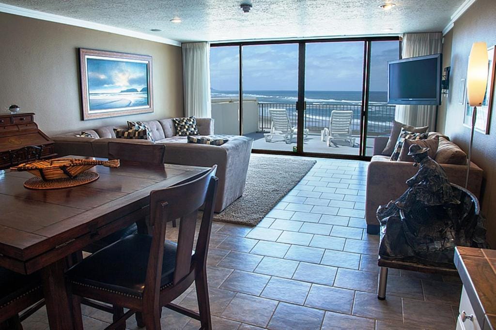 Inn at Spanish Head Resort Hotel — 5