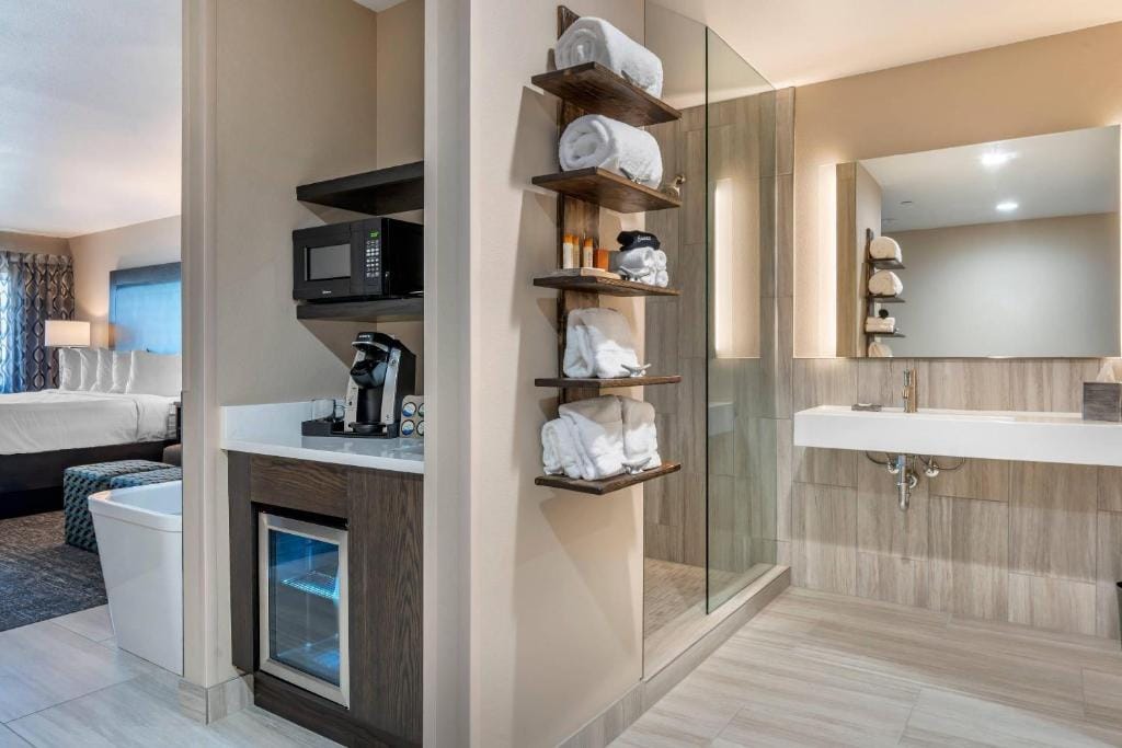 Lincoln Sands Oceanfront Resort, an Ascend Collection Hotel — 3