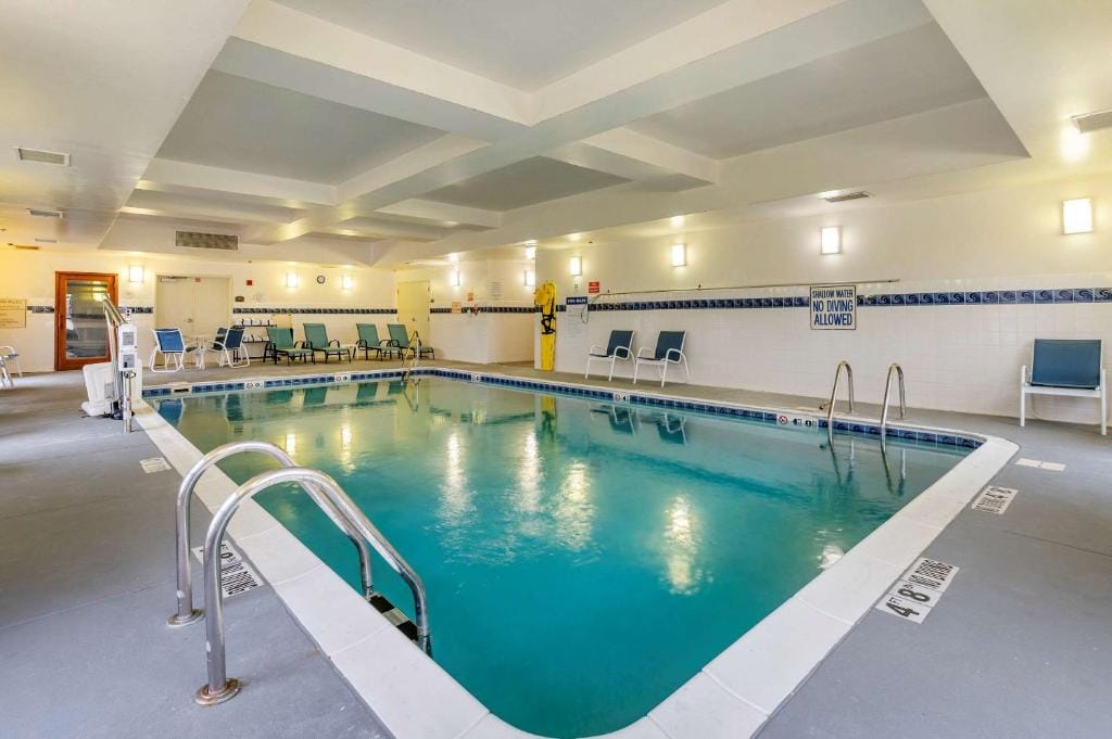 Comfort Inn Louisville Southwest — 4