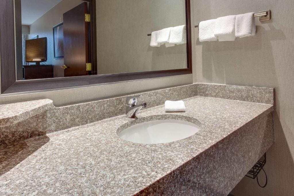 Drury Inn & Suites Louisville East — 3