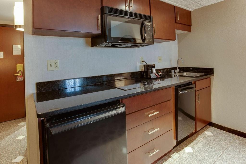 Drury Inn & Suites Louisville East — 5