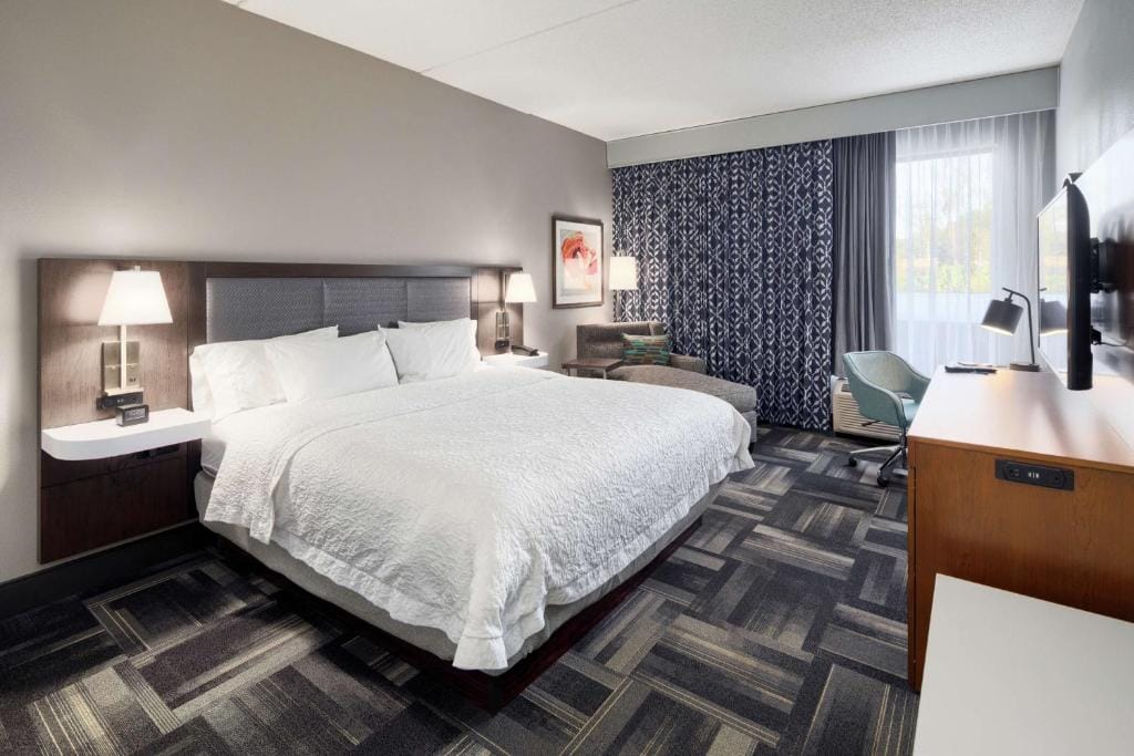 Hampton Inn Louisville Northeast — 2