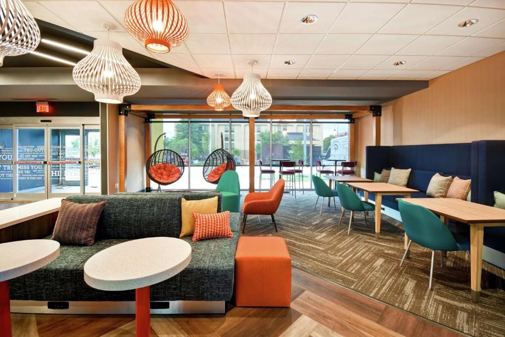 Tru By Hilton Louisville Airport — 4