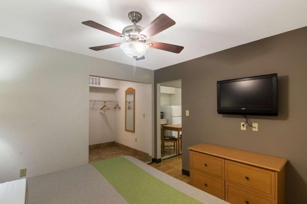 Blue Bonnet Suites -Lubbock, TX - Medical Center — 5