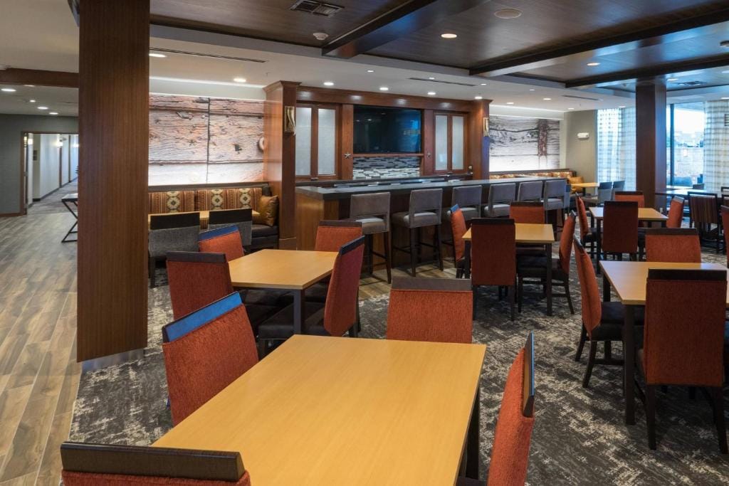 Fairfield Inn & Suites by Marriott Lubbock Southwest — 5