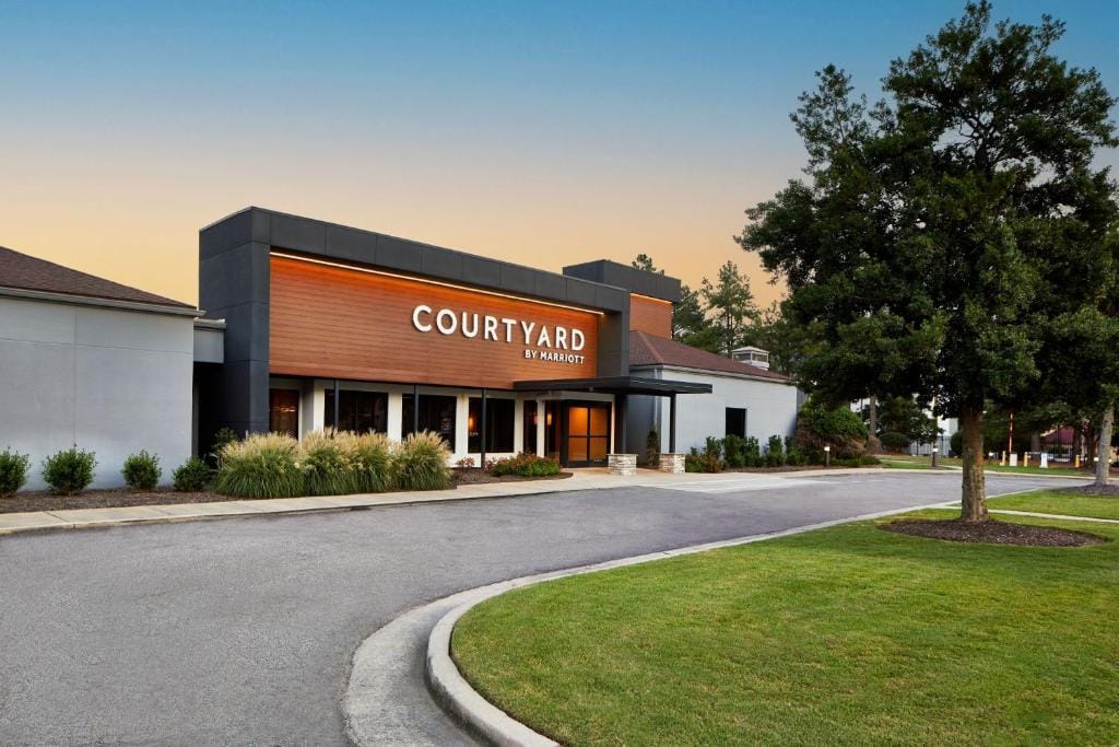 Courtyard by Marriott Memphis East/Park Avenue — 1