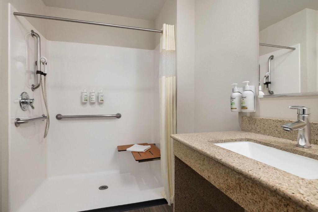 La Quinta by Wyndham Memphis Wolfchase — 3