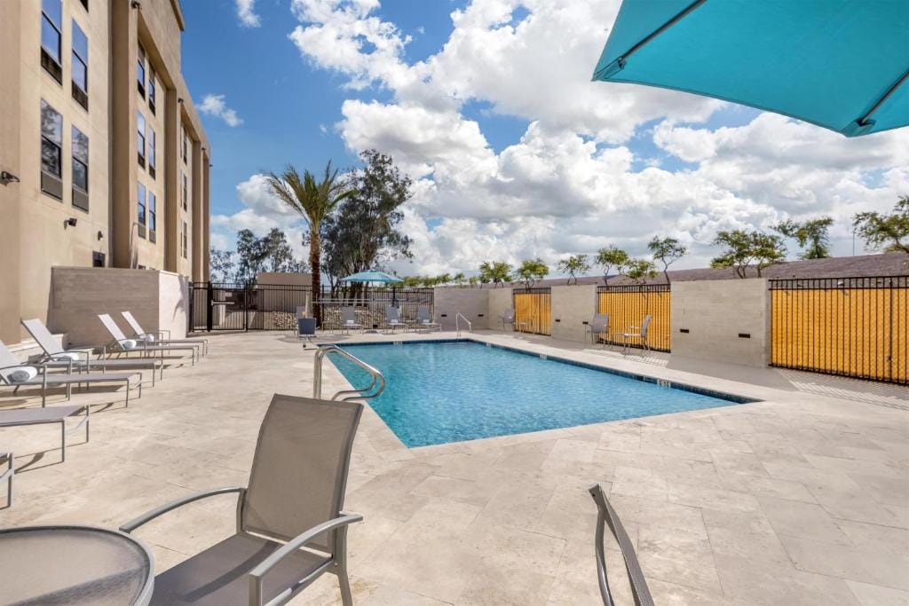 Best Western Plus Gilbert/Mesa — 4