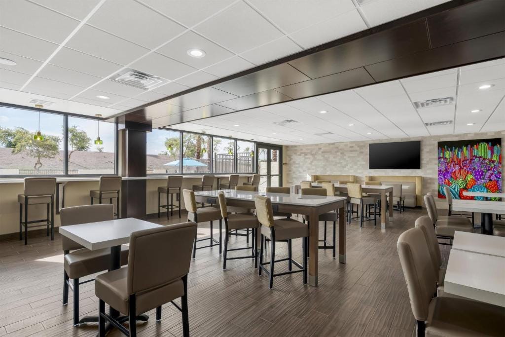 Best Western Plus Gilbert/Mesa — 5