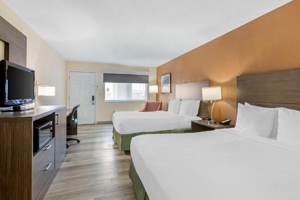 Best Western Superstition Springs Inn — 2