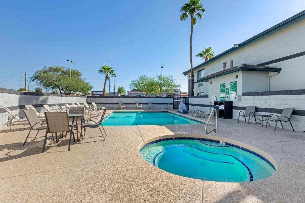 Best Western Superstition Springs Inn — 4
