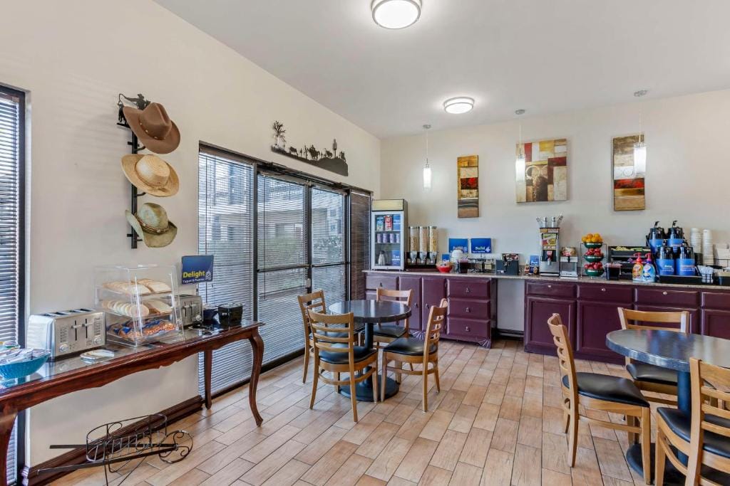 Best Western Superstition Springs Inn — 5