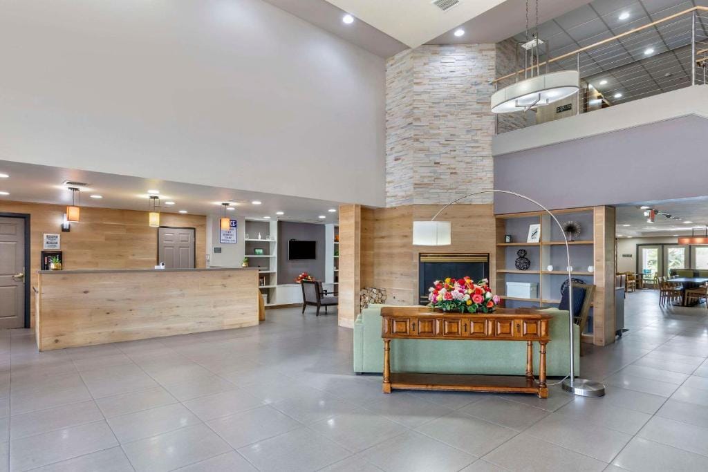 Country Inn & Suites by Radisson, Mesa, AZ — 5