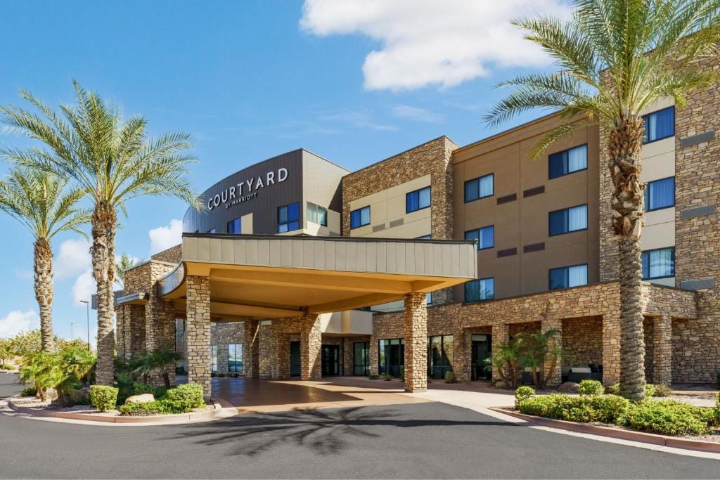 Courtyard by Marriott Phoenix Mesa Gateway Airport — 1