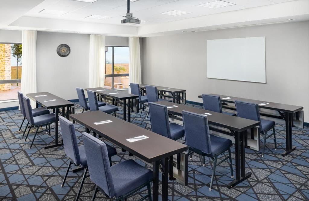 Courtyard by Marriott Phoenix Mesa Gateway Airport — 3