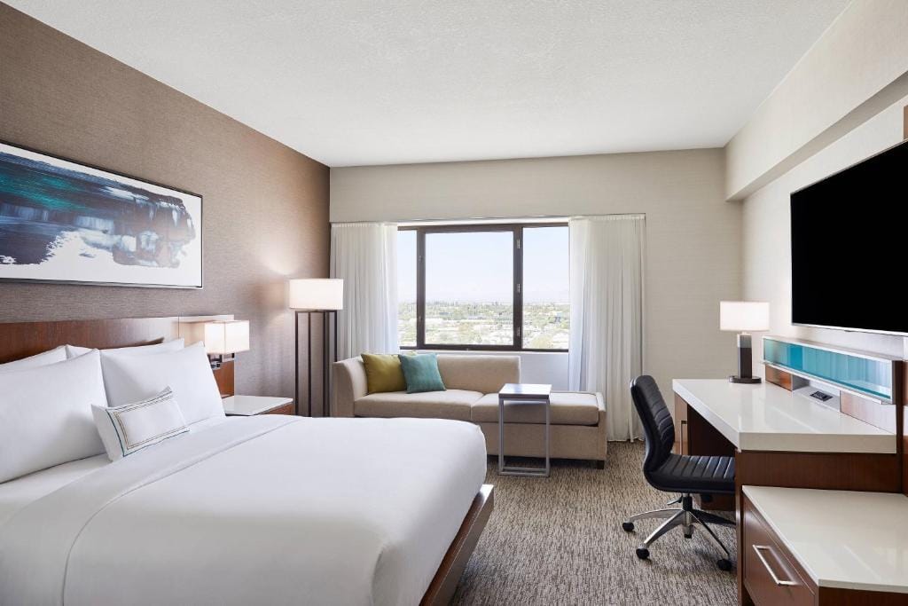 Delta Hotels by Marriott Phoenix Mesa — 2