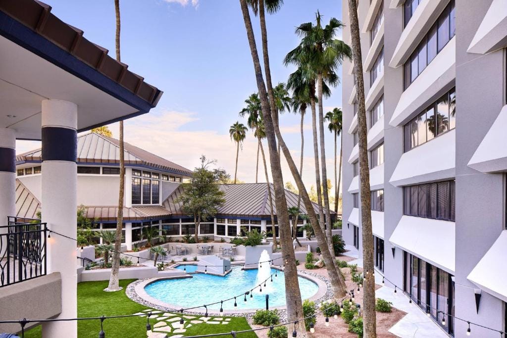 Delta Hotels by Marriott Phoenix Mesa — 4